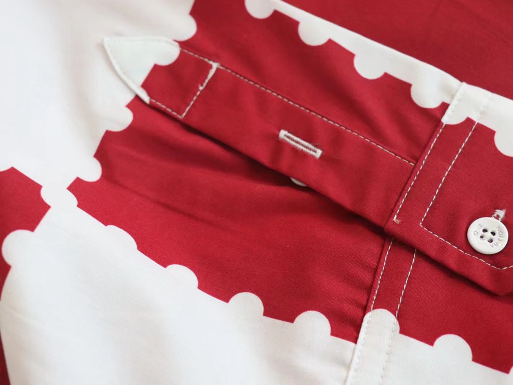 L*V* T-shirt